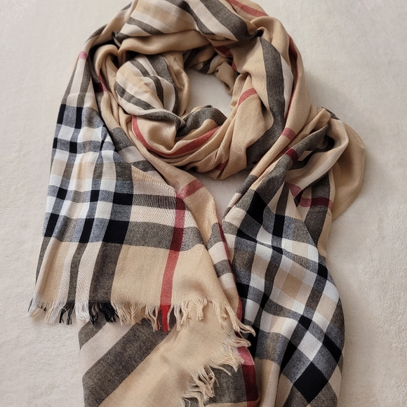 Gorgeous Viscose Classic Check Scarf Beige with Red and Black Plaid Wrap - Picture 12 of 13